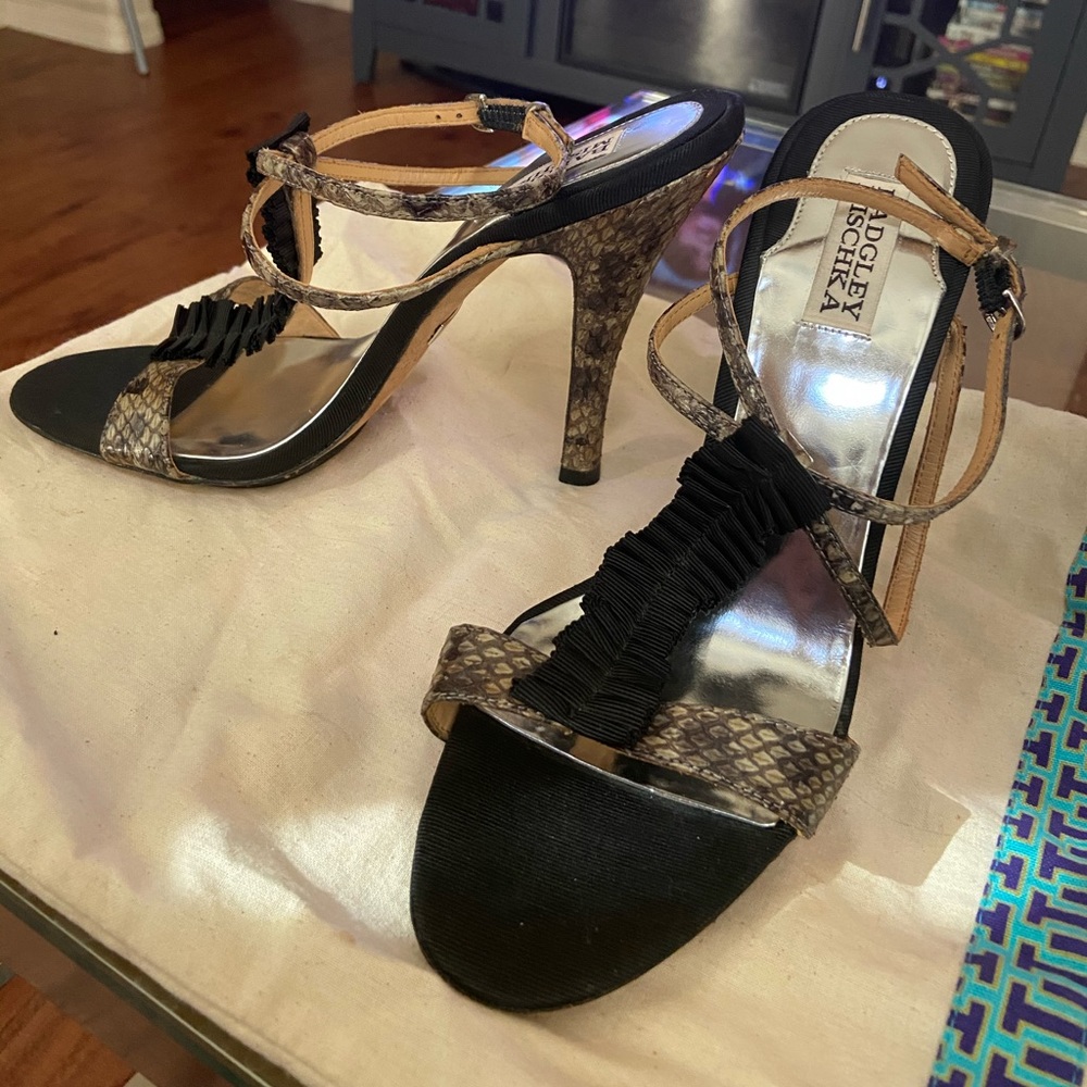 Badgley Mischka "Raven" Black Snake T-Strap Pumps